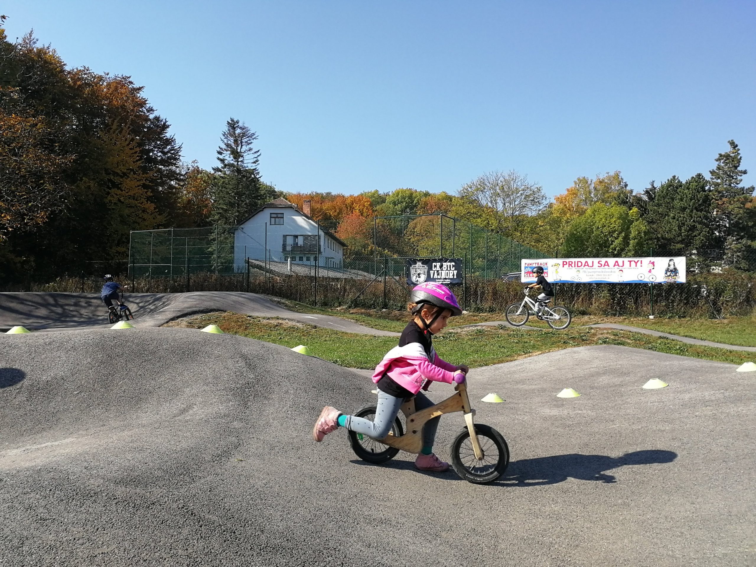 https://www.pumptrack.sk/2021/wp-content/uploads/2018/12/IMG_20181013_123351-scaled.jpg